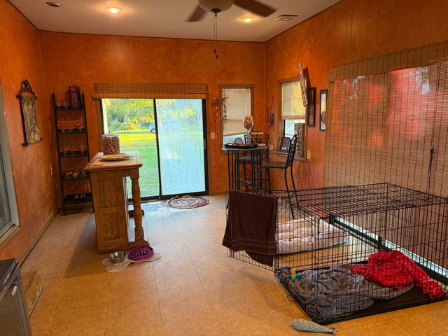 622 Crestway St, Wellington, KS 67152