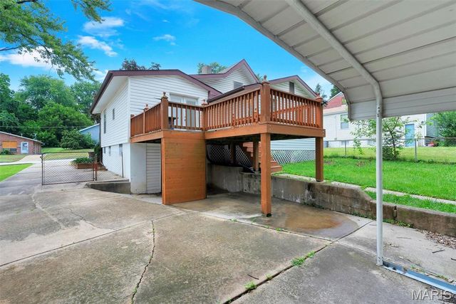 3246 Airway Avenue, Breckenridge Hills, MO 63114