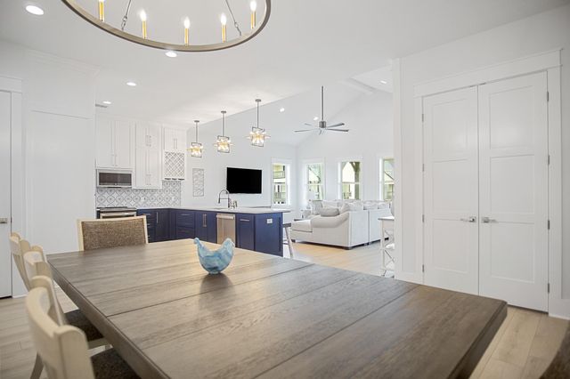 1834 Redfish Lane, Crystal Beach, TX 77650