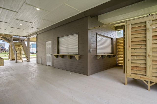 1834 Redfish Lane, Crystal Beach, TX 77650