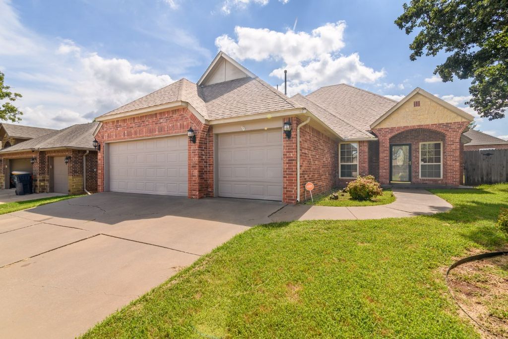11805 Gwendolyn Lane, Oklahoma City, OK 73131