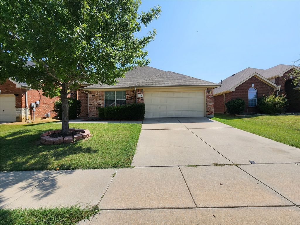 3216 Chesington Drive, Fort Worth, TX 76137
