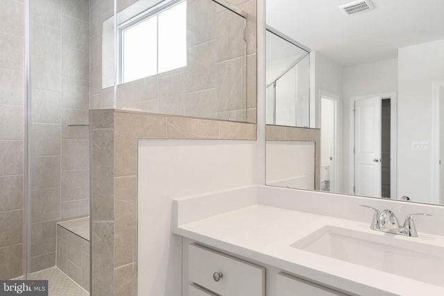 11572 CHAPMAN MILL DR, Glen Allen, VA 23060