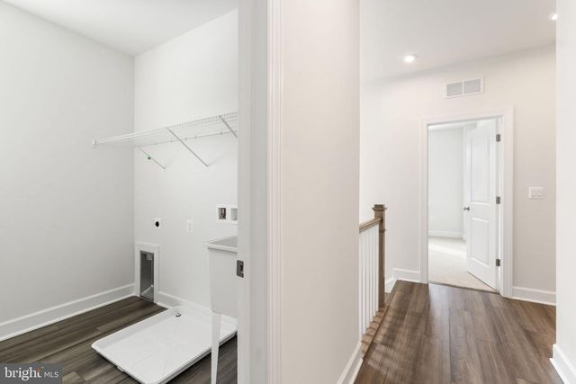 11572 CHAPMAN MILL DR, Glen Allen, VA 23060