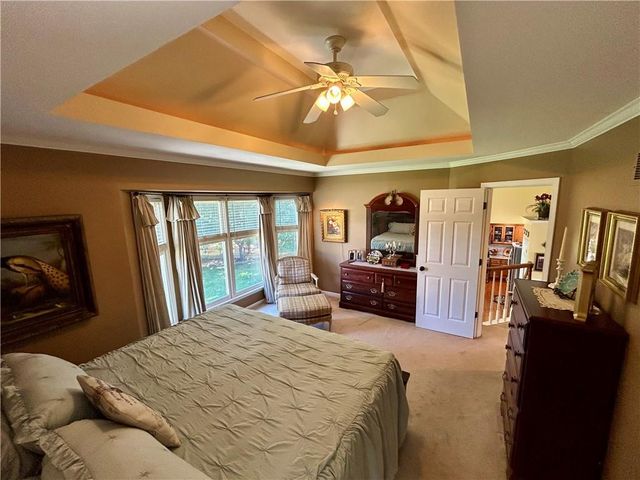 7608 NW 76th Place, Kansas City, MO 64152