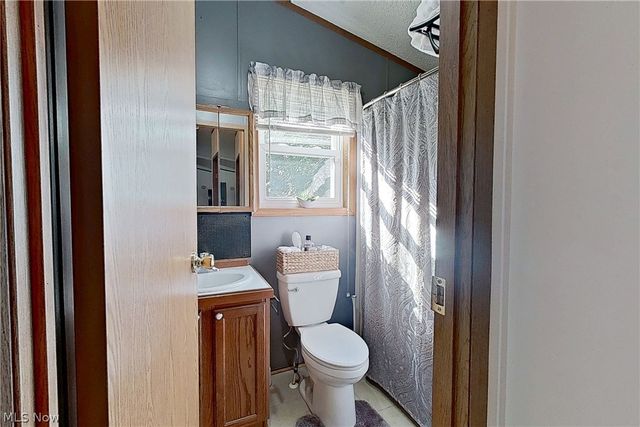 17015 Mcintosh Road, Wellsville, OH 43968