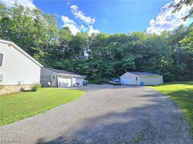 17015 Mcintosh Road, Wellsville, OH 43968