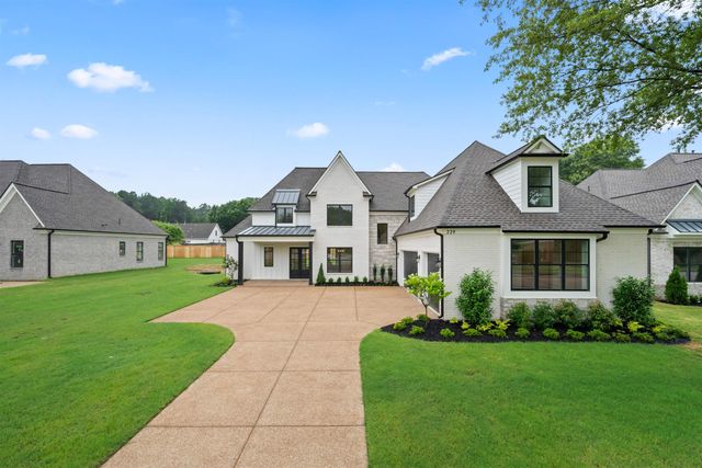 229 GRAND STEEPLE DR, Collierville, TN 38017