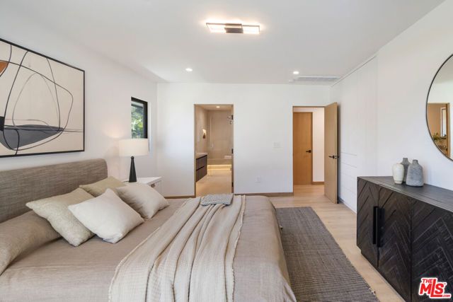 3535 Vista Haven Road, Sherman Oaks, CA 91403