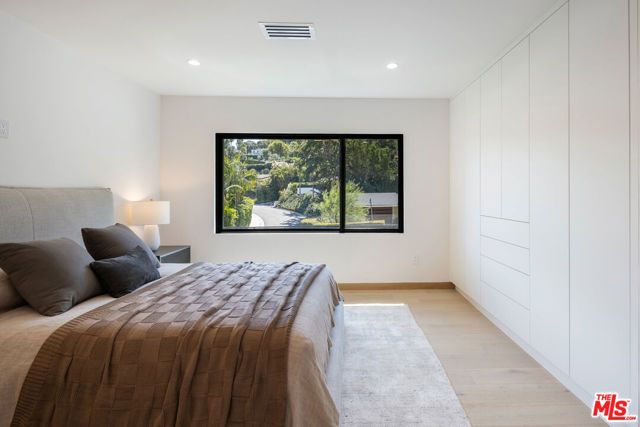 3535 Vista Haven Road, Sherman Oaks, CA 91403