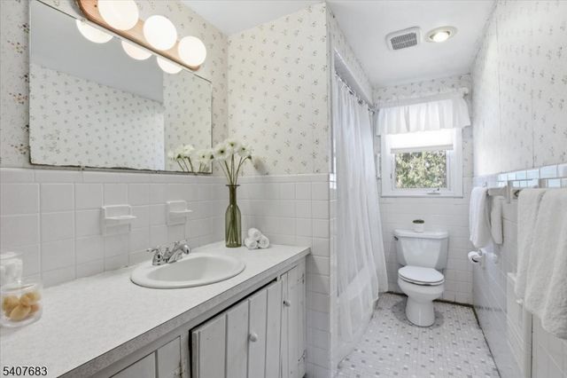 251 Old Turnpike Road, Tewksbury Twp., NJ 07830