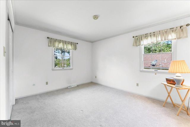 230 TREE TOP LN, Hockessin, DE 19707