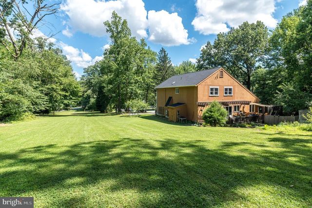 329 BIDDLE DR, Exton, PA 19341