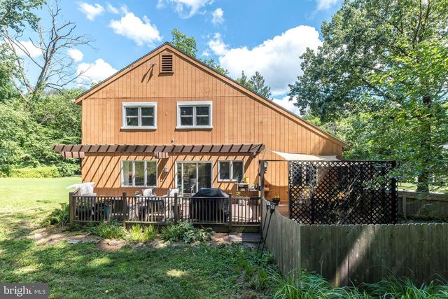 329 BIDDLE DR, Exton, PA 19341