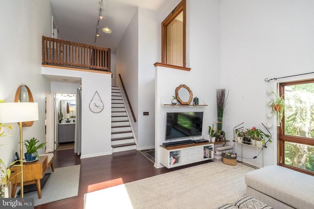329 BIDDLE DR, Exton, PA 19341