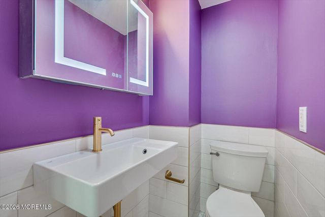 101 Crescent Street, Keansburg, NJ 07734