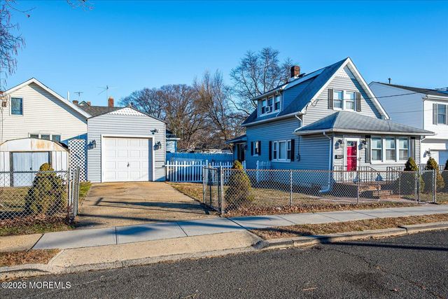 101 Crescent Street, Keansburg, NJ 07734