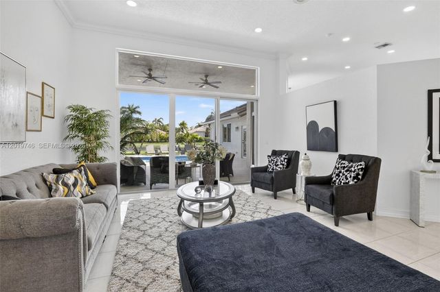2922 Medinah, Weston, FL 33332