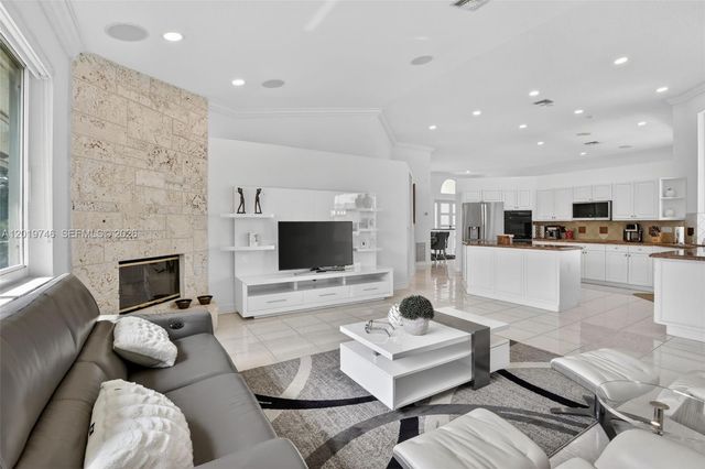 2922 Medinah, Weston, FL 33332