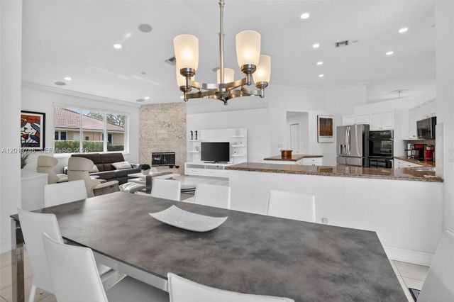 2922 Medinah, Weston, FL 33332