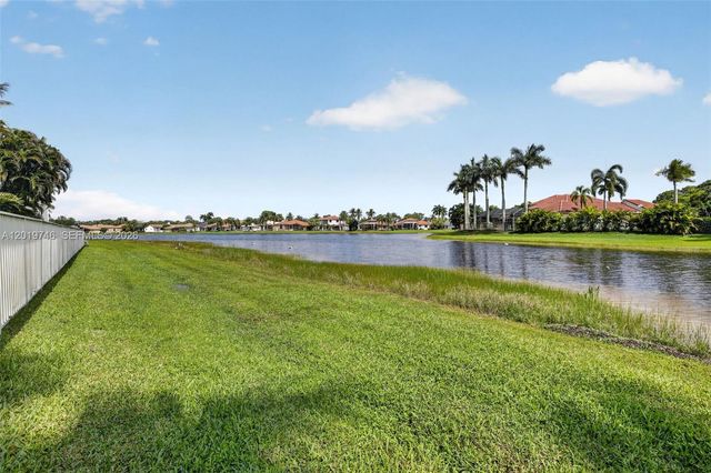 2922 Medinah, Weston, FL 33332