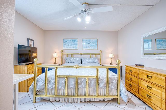 111 BRINY Avenue 16-08, Pompano Beach, FL 33062