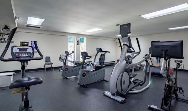 111 BRINY Avenue 16-08, Pompano Beach, FL 33062