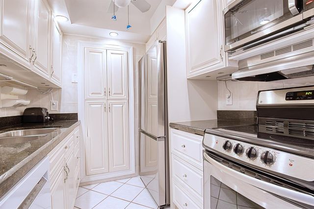 111 BRINY Avenue 16-08, Pompano Beach, FL 33062