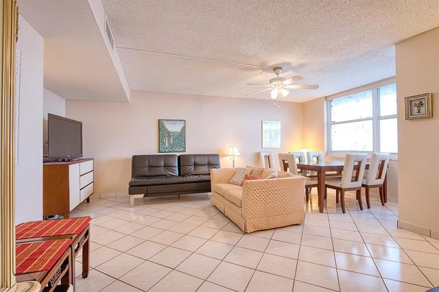 111 BRINY Avenue 16-08, Pompano Beach, FL 33062