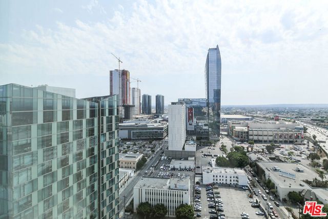 889 S Francisco Street 2401, Los Angeles, CA 90017