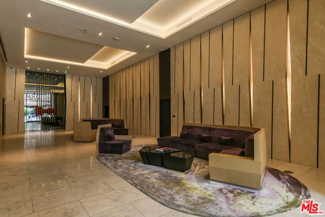 889 S Francisco Street 2401, Los Angeles, CA 90017