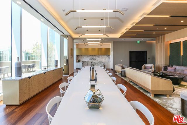 889 S Francisco Street 2401, Los Angeles, CA 90017