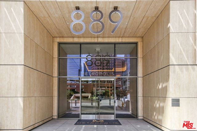 889 S Francisco Street 2401, Los Angeles, CA 90017
