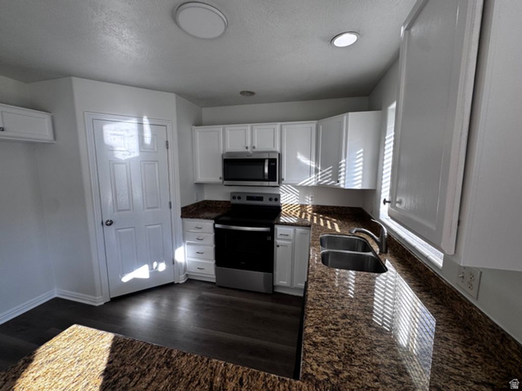 6432 S HIGH BLUFF DR, West Valley City, UT 84118 — photo 4