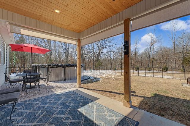 4 Hobkirk Drive, Bella Vista, AR 72715
