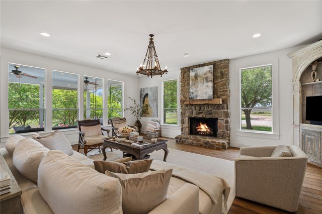 5025 Wickel Road, Burton, TX 77835