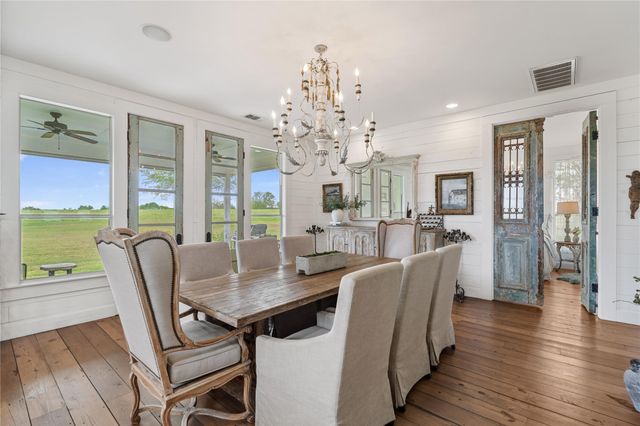 5025 Wickel Road, Burton, TX 77835