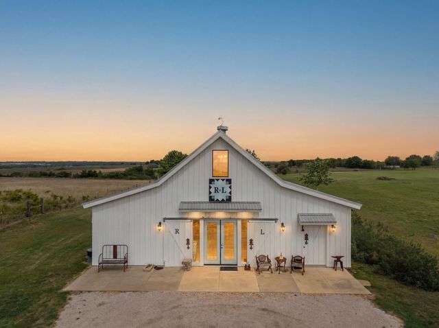 5025 Wickel Road, Burton, TX 77835