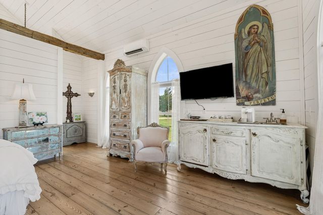 5025 Wickel Road, Burton, TX 77835
