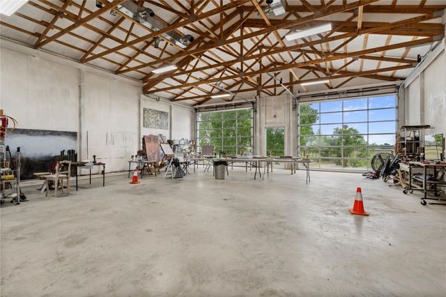 5025 Wickel Road, Burton, TX 77835