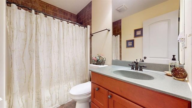 5026 Weatherford Dr, Coloma, MI 49038