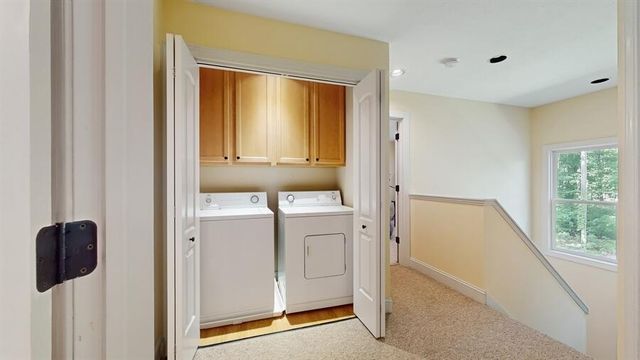 5026 Weatherford Dr, Coloma, MI 49038