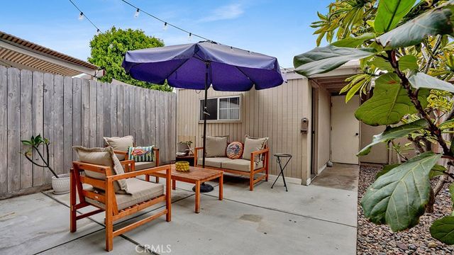 1424 Deauville Place, Costa Mesa, CA 92626