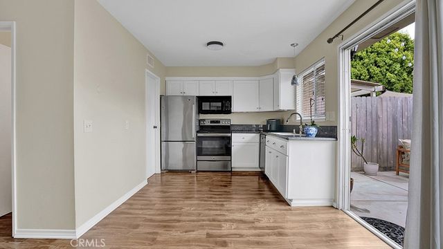 1424 Deauville Place, Costa Mesa, CA 92626