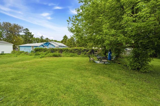 638 BAY SHORE DRIVE, Oshkosh, WI 54901