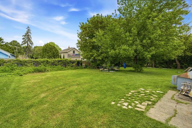 638 BAY SHORE DRIVE, Oshkosh, WI 54901
