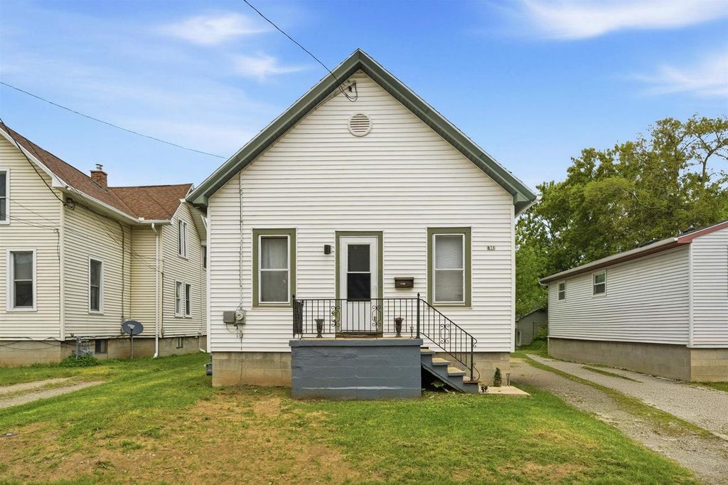 638 BAY SHORE DRIVE, Oshkosh, WI 54901