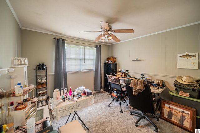 362 Warnick Rd, Calvert City, KY 42029