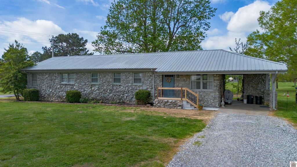 362 Warnick Rd, Calvert City, KY 42029