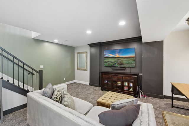860 Belle Ridge Loop, Bellevue, KY 41073